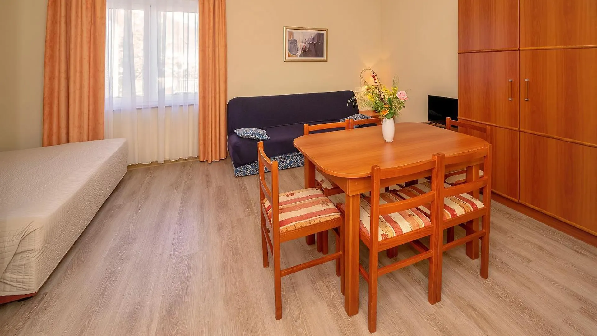 Hotel Dobrovit Baška 3*,  Chorvatsko