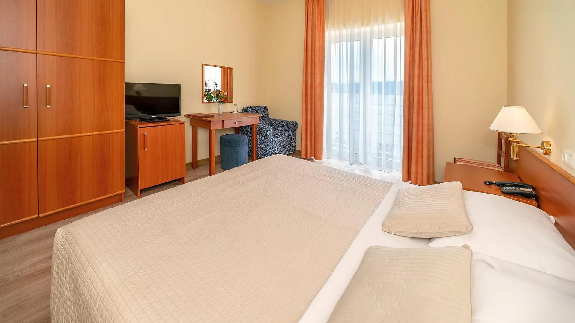 Hotel Dobrovit Baška