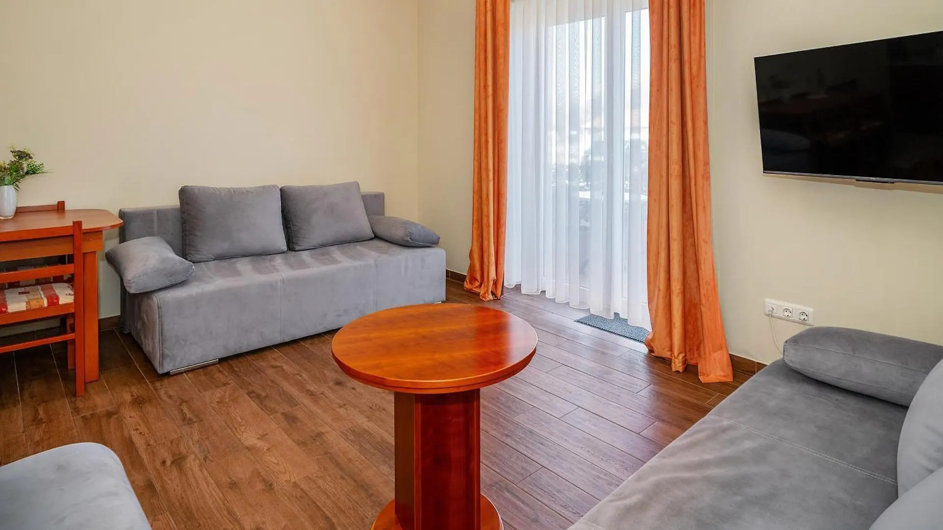 Hotel Tamaris Baška 3*,